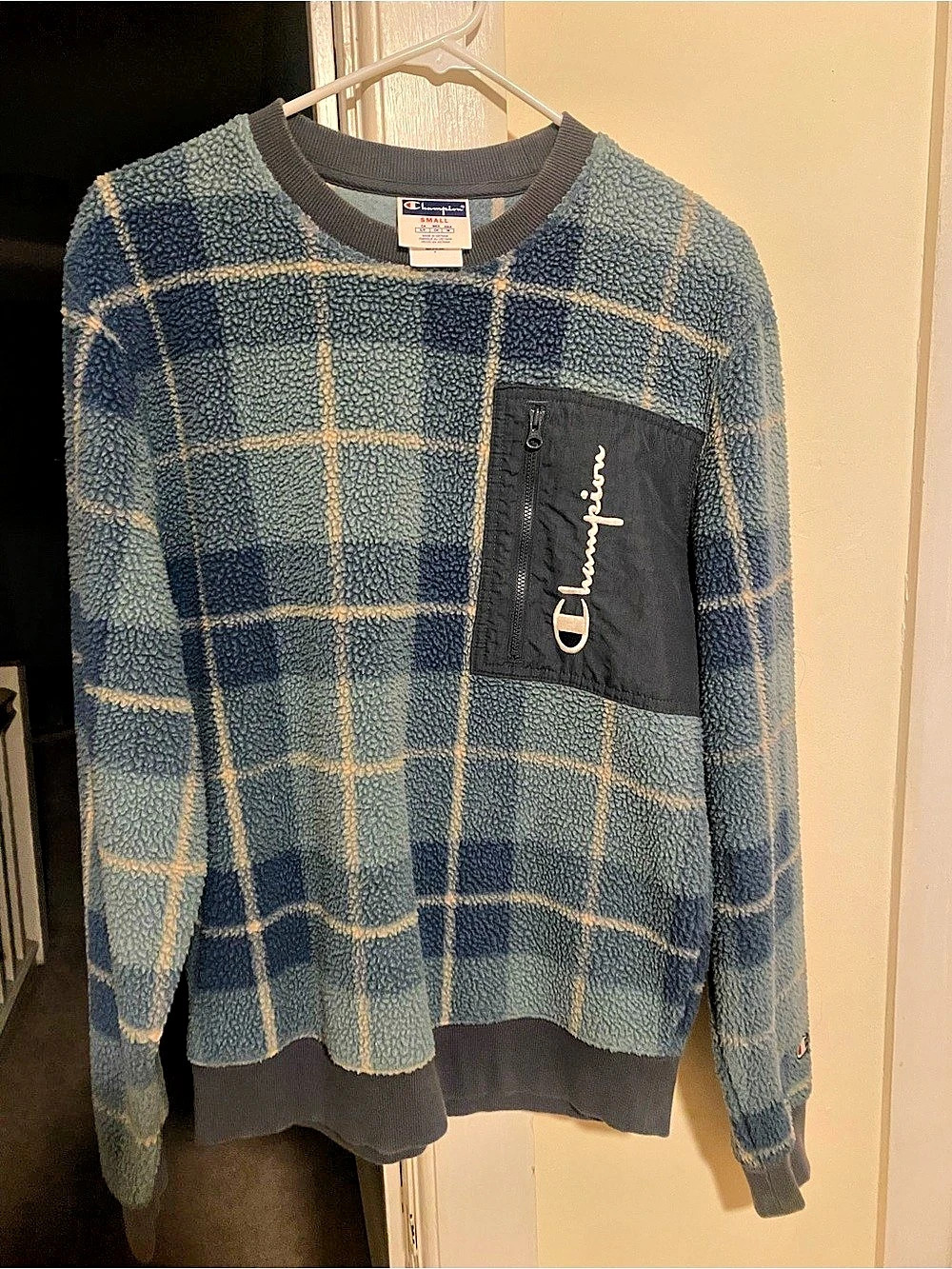 Champion Plaid Fleece Pullover Size Small Like New